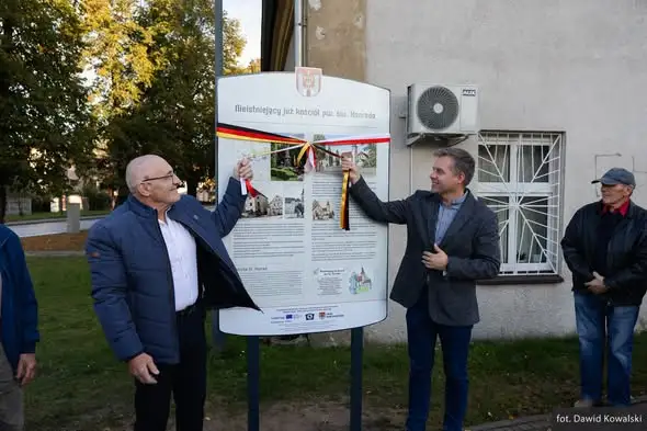 Nowy szlak turystyczny po zabytkach Nowego Miasteczka oficjalnie otwarty