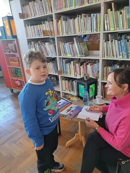 Spotkanie z pisarką Ewą Kołodziejczyk w Bibliotece w Kożuchowie